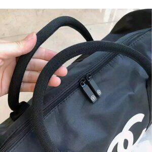 CC NOVELTY VIP/GWP  BEAUTE DUGFLE BAG